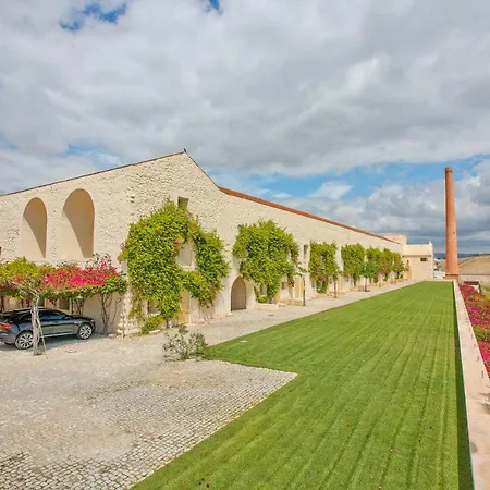 - Convento Das Barnardas *